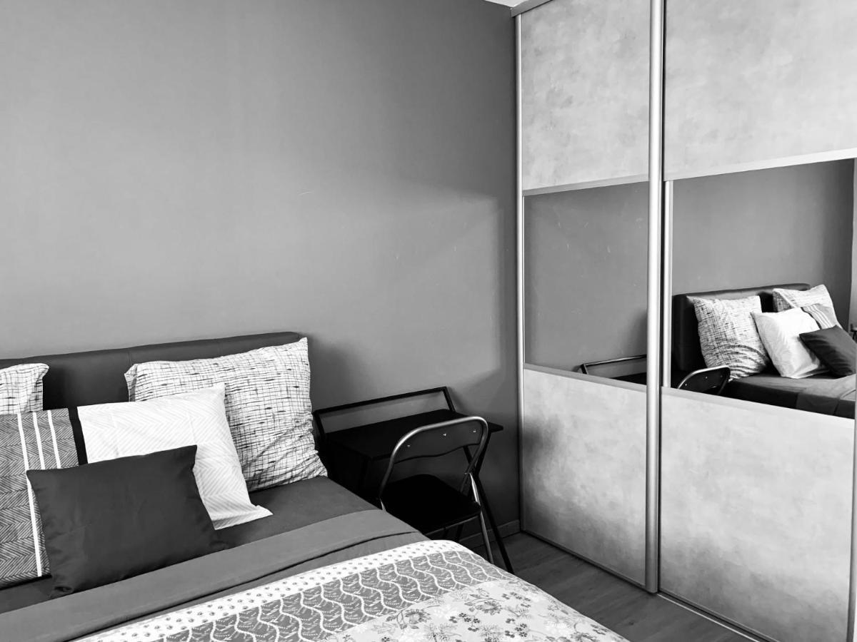 Loption Appartement Carbonne Buitenkant foto